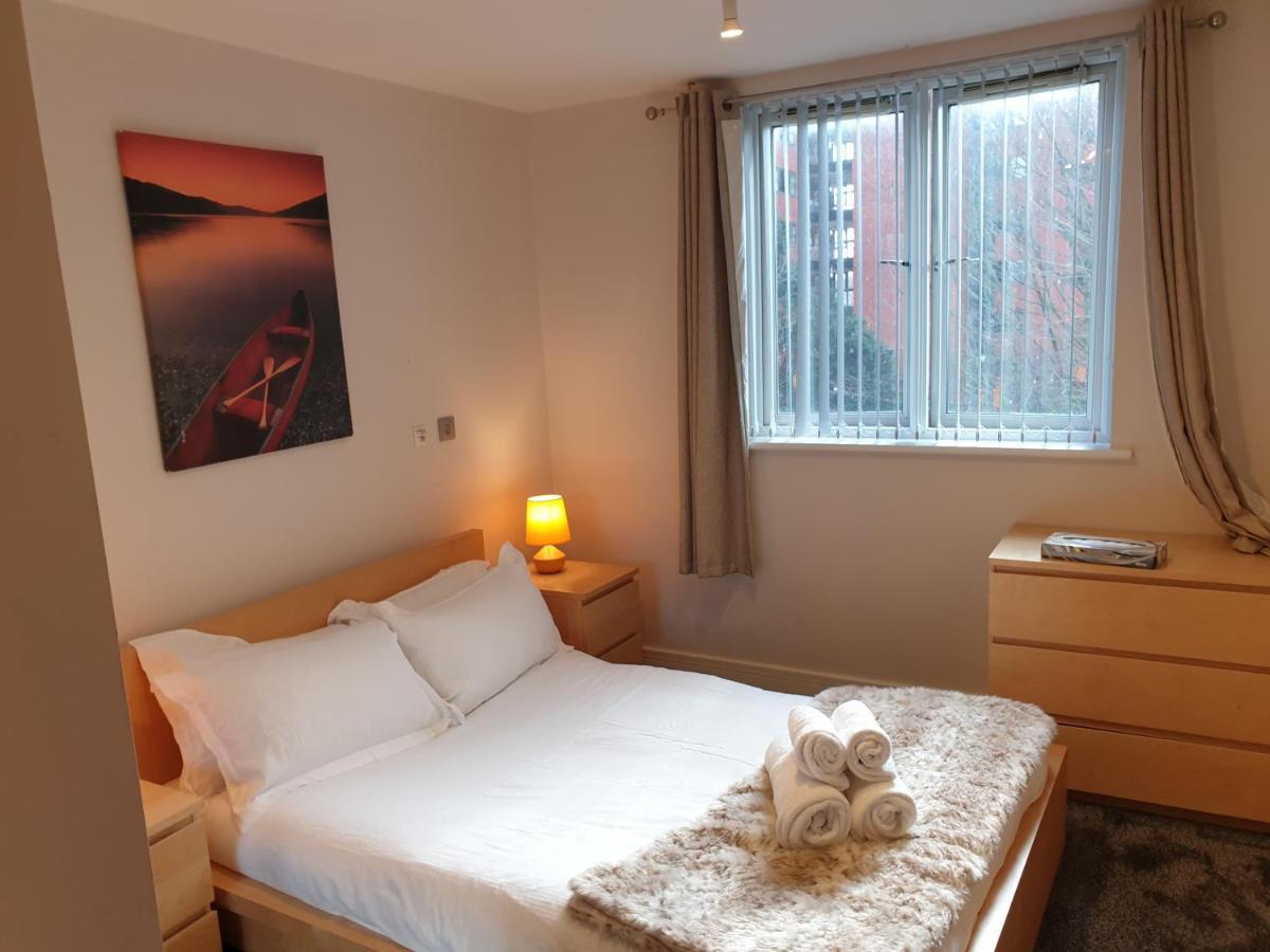 Birmingham Emerald, 2 Bedroom Apartment Esterno foto